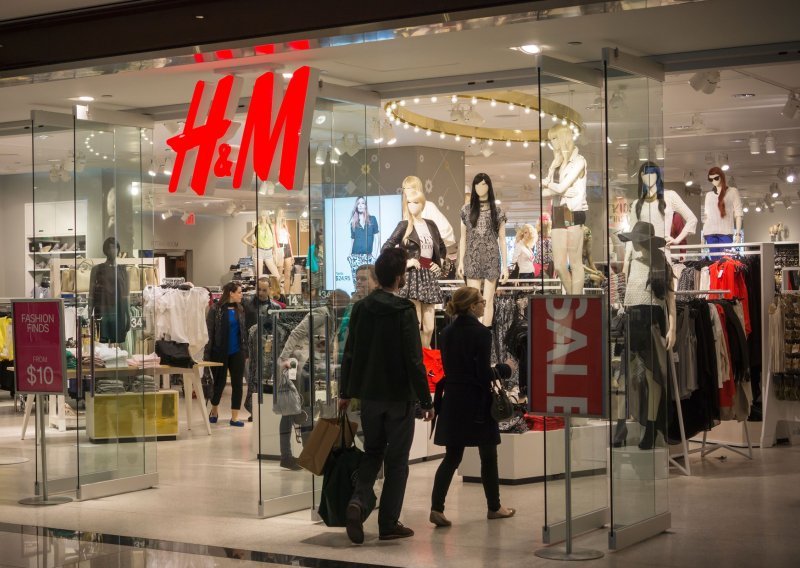 H&M zamjenjuje 30 modela 'digitalnim klonovima'