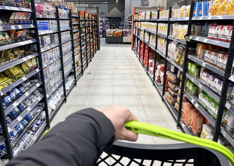 Inflacija u ožujku u Hrvatskoj usporava, ali smo i dalje u društvu najgorih