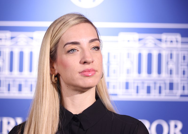 SDP-ovka o lažnom videu u bikiniju: 'Žene su i dalje izložene dvostrukim standardima'