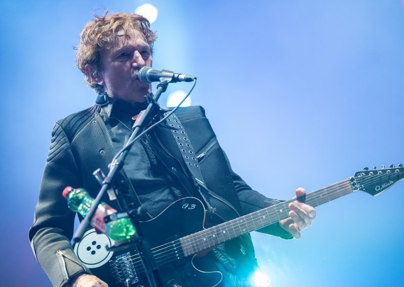Spektakl u Areni: Ovako je Bijelo dugme proslavilo 50 godina postojanja