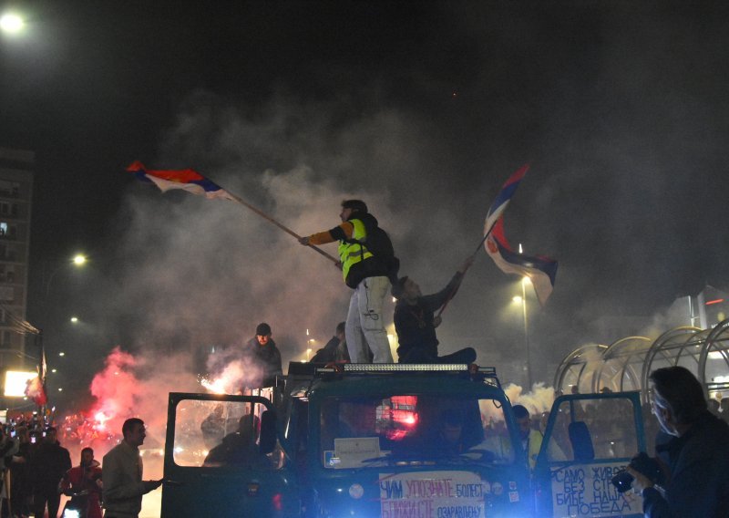 Novi incidenti u Srbiji protiv studentskog pokreta: Dekanica napadnuta nožem