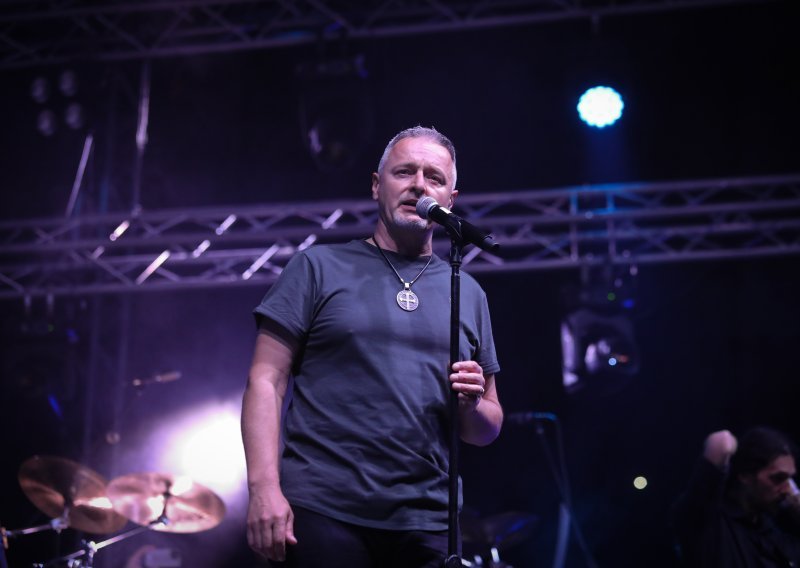 Na ova pitanja o Thompsonovu koncertu još nema odgovora