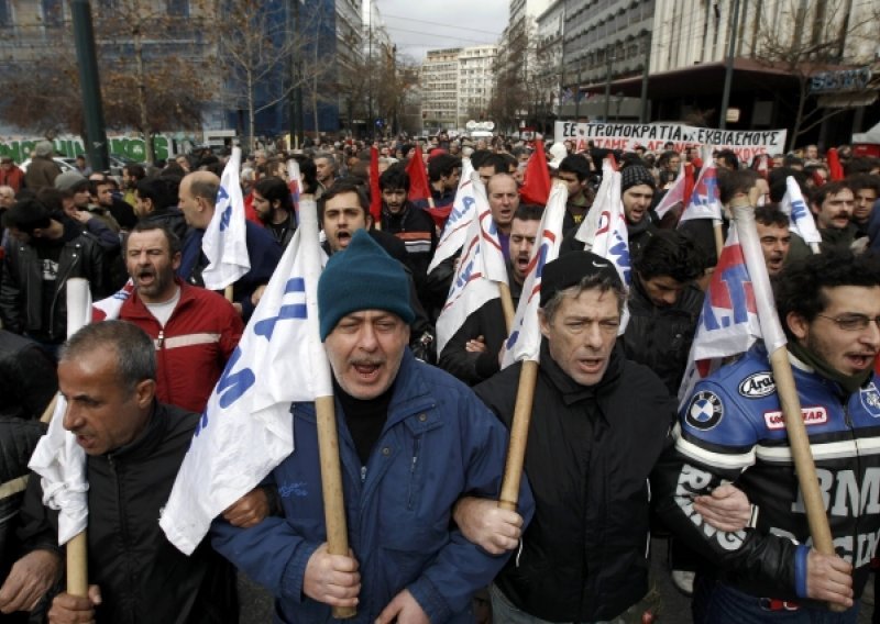 Zaleđenu Europu tresu štrajkovi