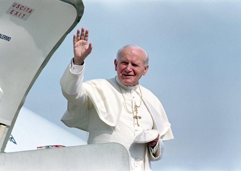 Omiljeni papa Ivan Pavao II., popularnost ne blijedi ni nakon 20 godina
