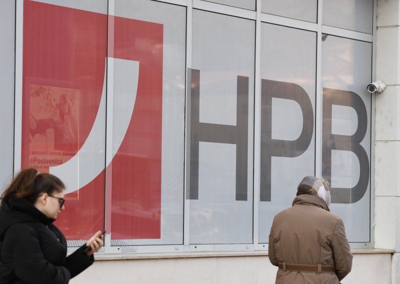 HPB ima novi kolektivni ugovor; zaposlenicima božićnice, regresi, plaćeni dopusti