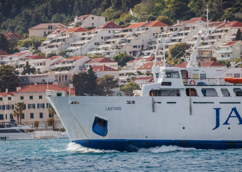 Trajekt Lastovo ide u staro željezo: 'Već je star, a i posada ima problem'