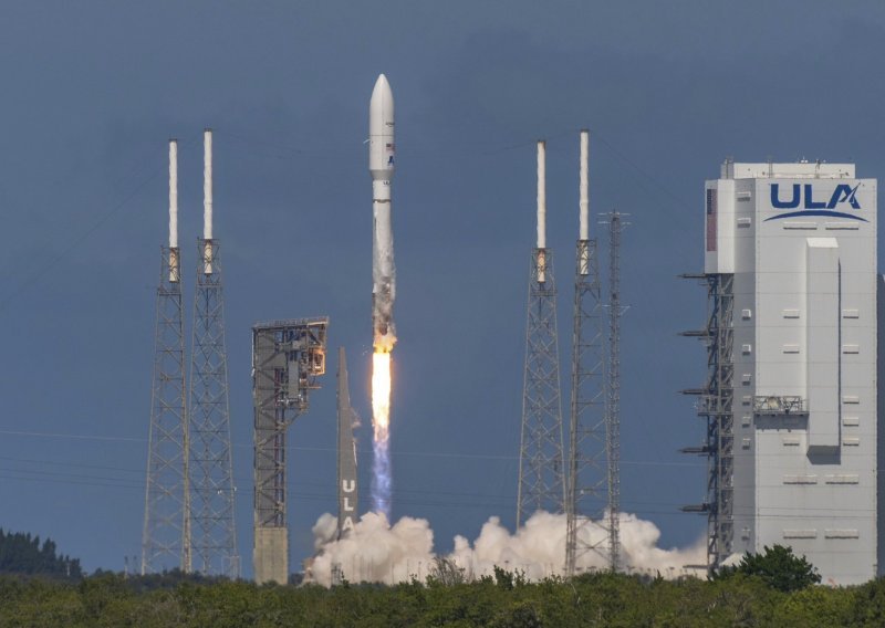 Amazon će lansirati svoje satelite: Prvih 27 komada velika su prijetnja Musku