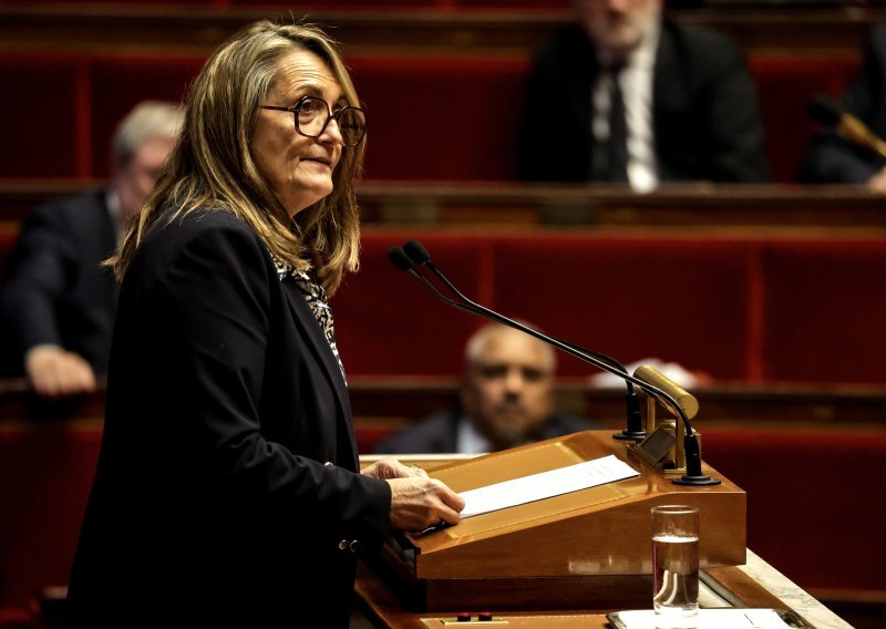 Glasnogovornica francuske vlade: 'EU priprema odgovor u dva koraka. Napast ćemo usluge'