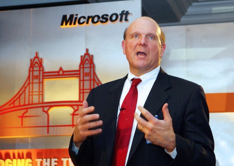 Microsoft slavi pedeseti rođendan, a ovo je njegova najluđa prezentacija ikad