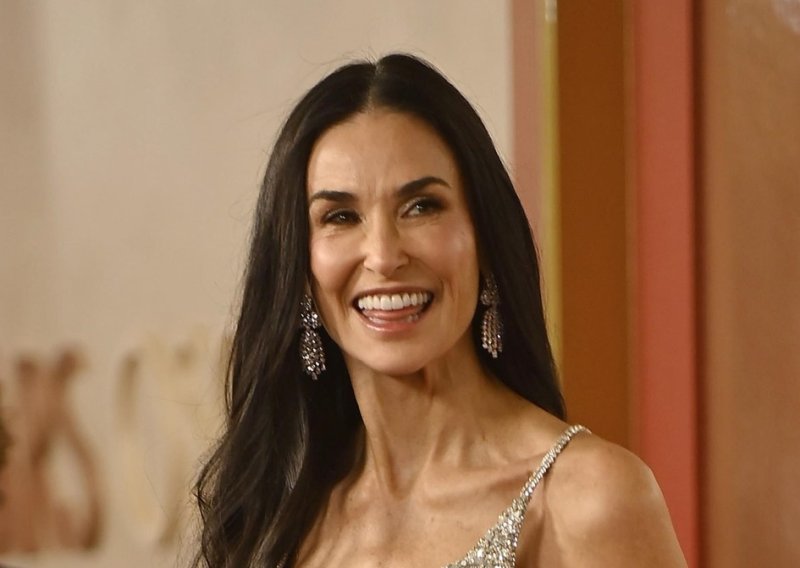 Ovakav rez nitko nije očekivao: Demi Moore iznenadila promjenom izgleda