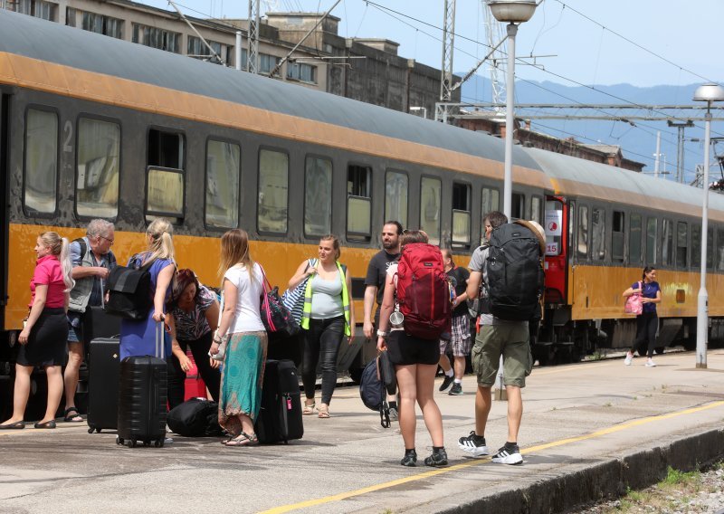 Hrvatska im više nije prvi izbor: Rado viđeni gosti radije putuju s druge strane Jadrana