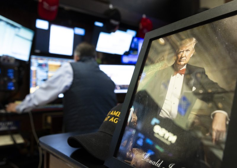 Dio republikanskih senatora Trumpu želi smanjiti ovlasti oko carina