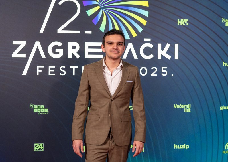 U elegantnom izdanju: Martin Kosovec došao podržati kolege na popularnom festivalu