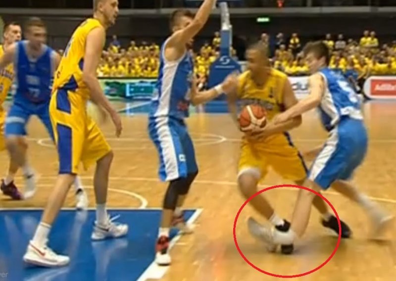 Pogledajte kako je košarkaški reprezentativac BiH slomio nogu