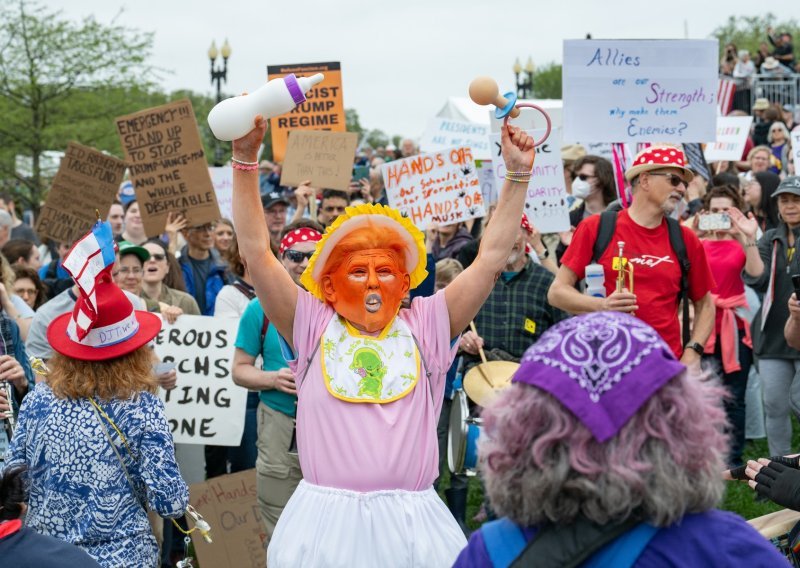 Amerika se digla na noge, građani ljutiti na Trumpa, Muska i DOGE
