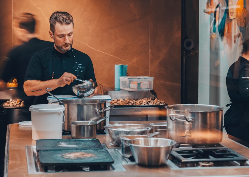 Chef koji slika namirnicama, i donosi okuse Austrije u glavni grad Njemačke