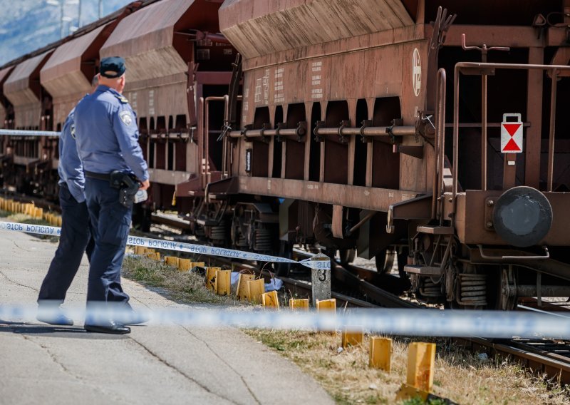 Mladić se popeo na vagon u Novoj Gradišci. Struja ga je spržila i bacila na tlo
