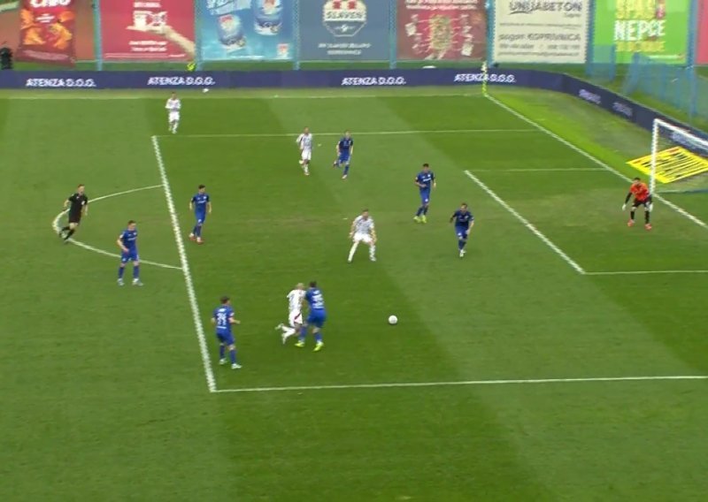 Hajduk je za ovo tražio penal, nije ga dobio; pogledajte što su o tome rekli Skomina i Jeličić