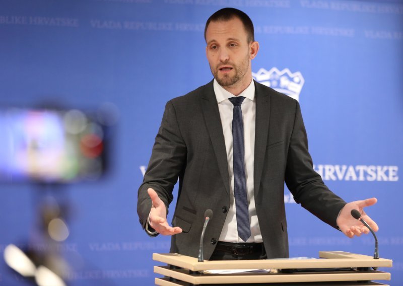 MIP zamrznuo zastupnički mandat Erliću koji se natječe za gradonačelnika Zadra