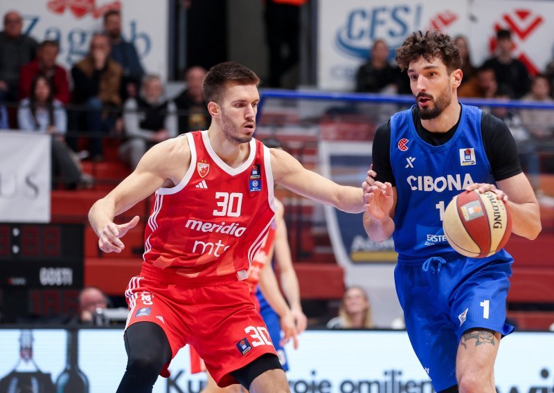 Cibona se na poluvremenu još nekako i držala, ali u trećoj četvrtini stigao raspad