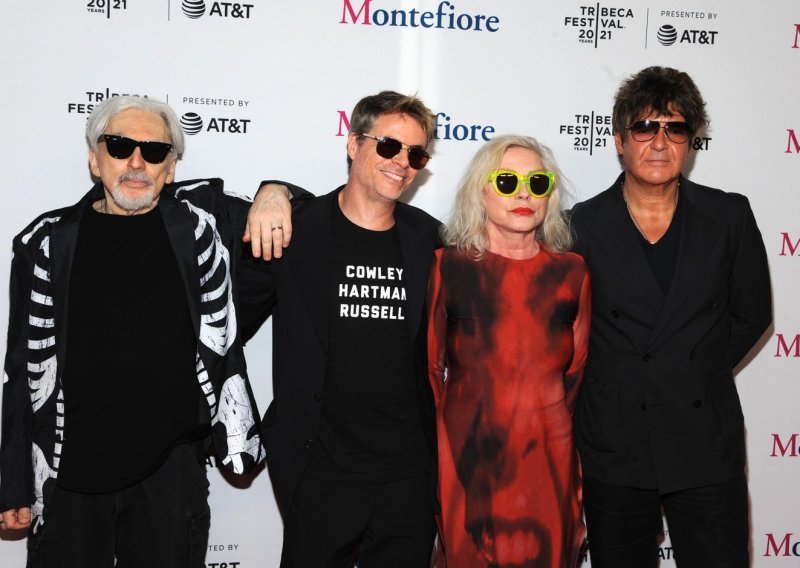 Članovi grupe Blondie oprostili se od svog bubnjara: Preminuo je nakon borbe s rakom