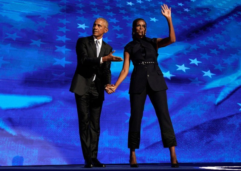Barack Obama viđen na večeri bez Michelle: Glasine o razvodu ponovno su krenule