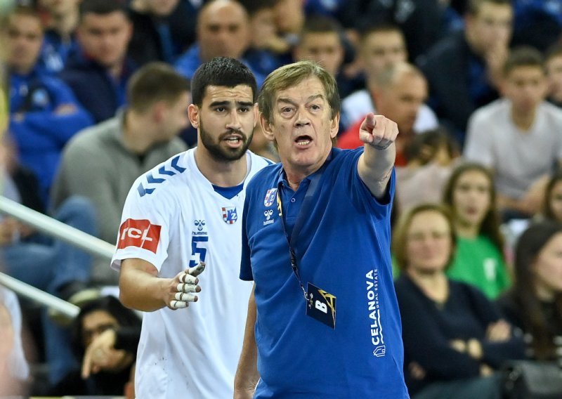 Petković otkrio problem: Neki misle da su vrhunski igrači, ali ja im jedini kažem sve u lice