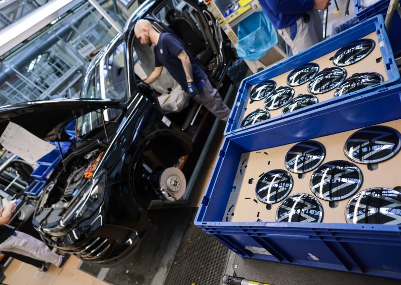 Volkswagenova dobit u prvom tromjesečju oštro pala