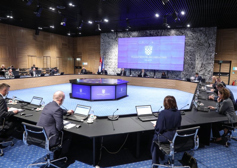 Nova kadrovska križaljka na sjednici Vlade