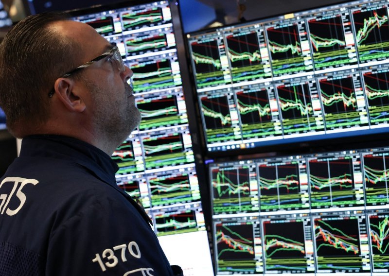 Wall Street propao, dolar uzdrman, a europske burze rastu: Vjerojatno će porasti i inflacija