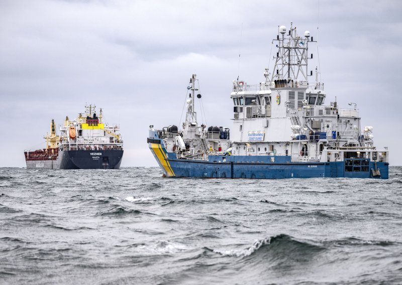 Estonska mornarica zaplijenila naftni tanker koji je plovio prema Rusiji