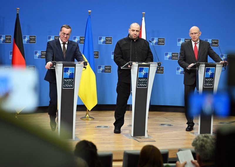 Dok je Witkoff u Rusiji, u Europi se sastala Ramstein skupina
