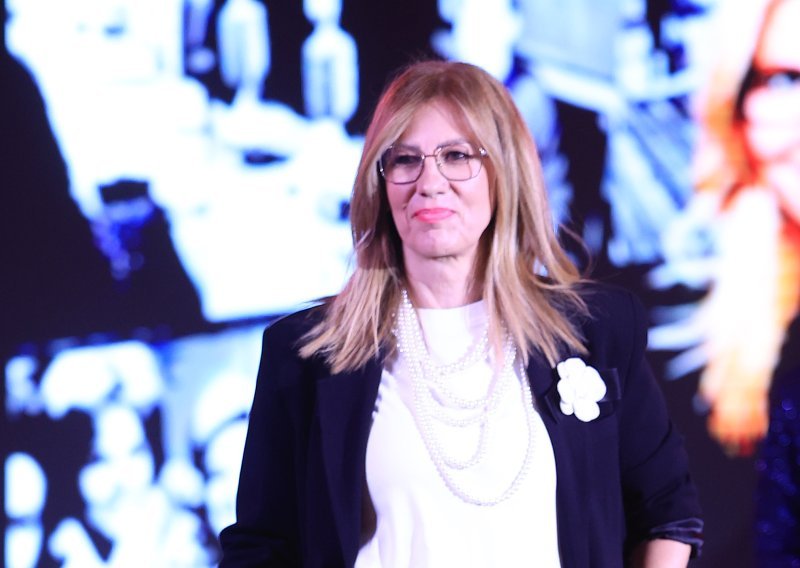 Mirna Zidarić gušta na odmoru i zafrkava supruga: 'Sinovi slavnih očeva...'