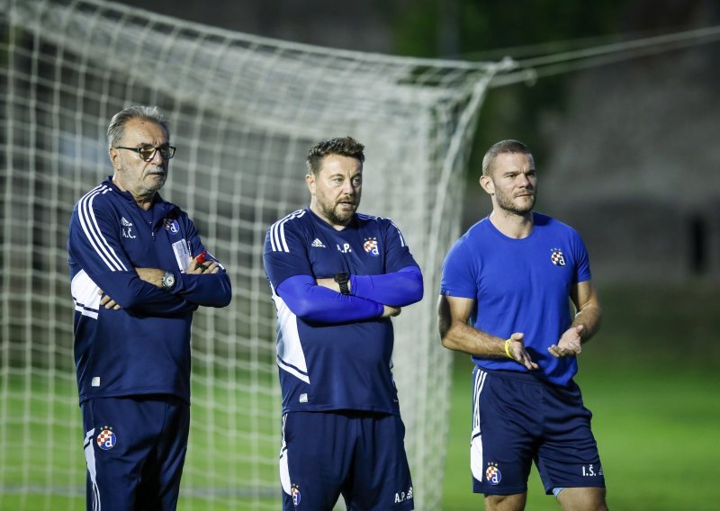 Godinama je sjedio na Dinamovoj klupi, a danas kreće u misiju spašavanja svog novog kluba