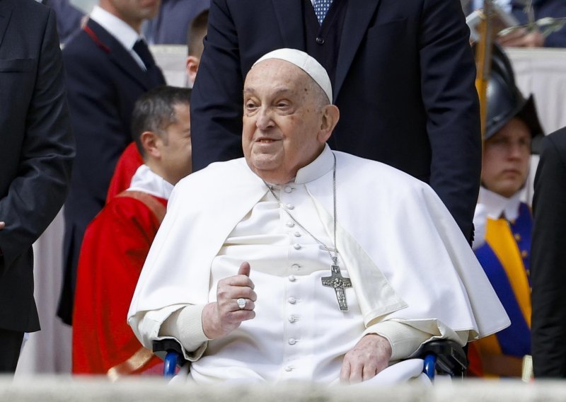 Pitanje svih pitanja: Hoće li se Papa pojaviti na uskršnjoj misi?