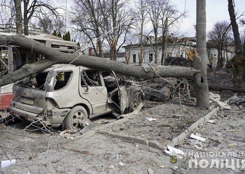 Raste broj žrtava ruskog napada balističkim raketama na Sumi