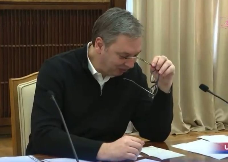 Vučić uhvaćen u laži: Čitao pismo dječaka, pa promijenio 'nepodobno' ime