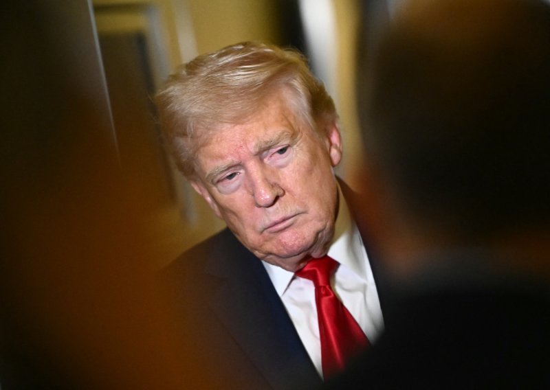 Cirkus se nastavlja: Stižu američke carine na poluvodiče