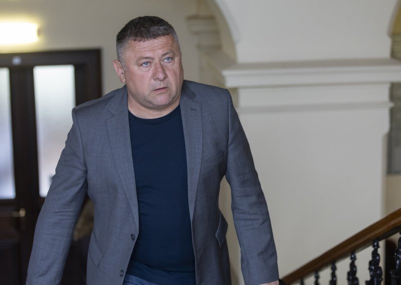 'Da vidimo što je naš dragi župan opet napravio': Na suđenju Dekaniću preslušane snimke