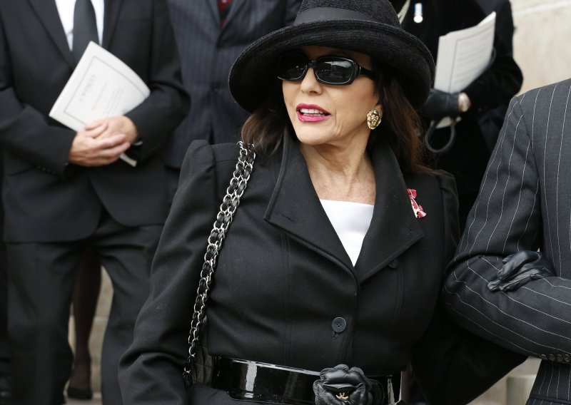 Biste li Joan Collins dali 80 godina?