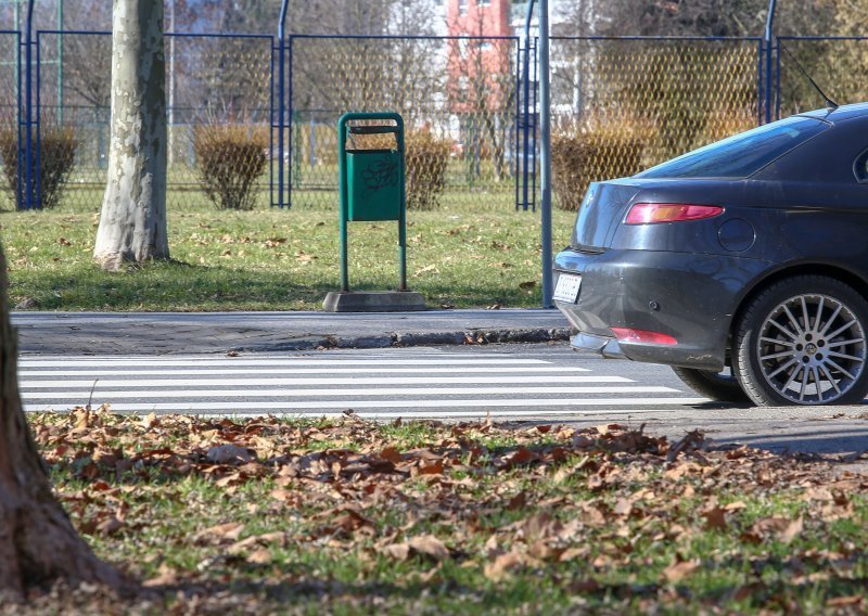 Automobilom udario djevojčicu dok je pretrčavala zebru u Zagrebu