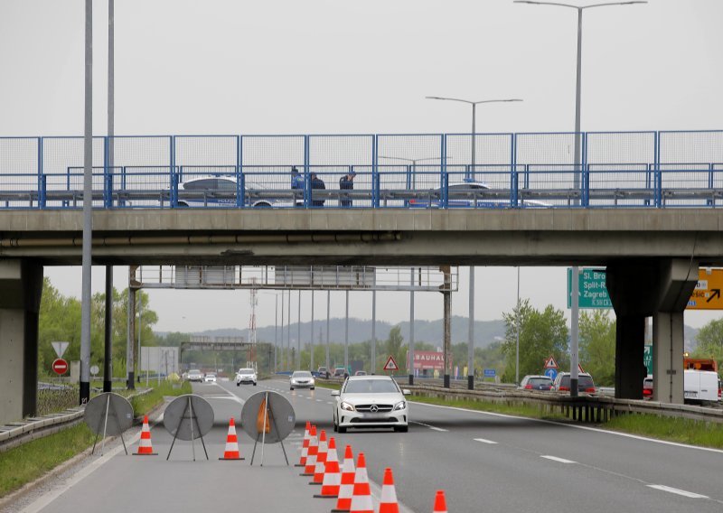 Oprez: Prolivena tekućina na A1 između odmorišta Prokljan i Vodica