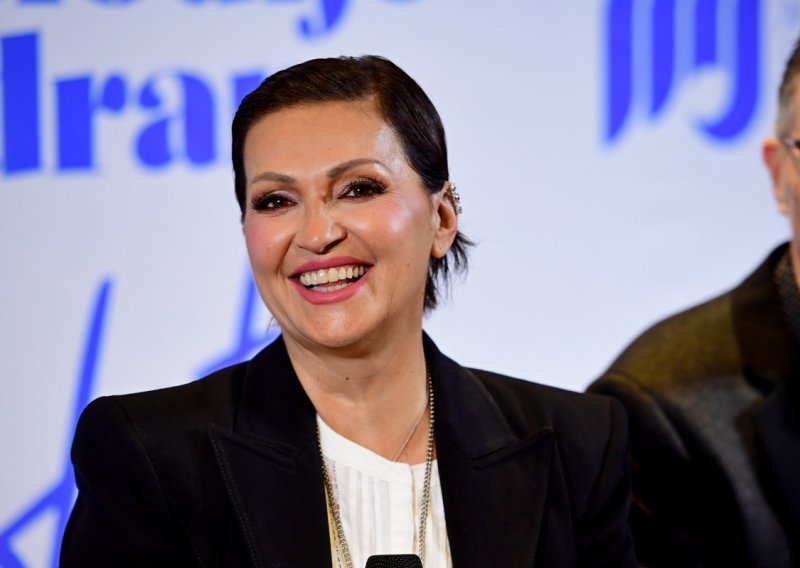 Nina Badrić progovorila o ljubavnom trokutu: 'Ja sam žena za jednog čovjeka'