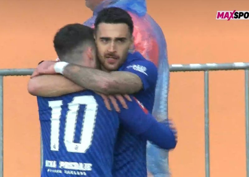 Pogledajte Kulenovićev gol; evo kako ga je i s kime proslavio