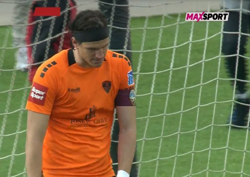Pogledajte autogol Ivana Santinija protiv Dinama