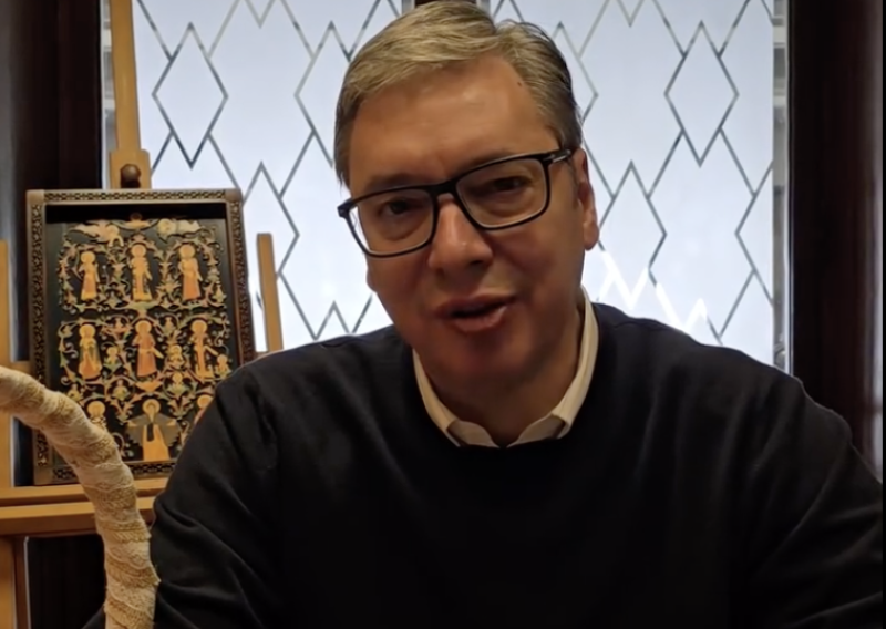 Vučić pozvao državne organe da 'poduzmu mjere za zaštitu ustavnosti od blokadera'