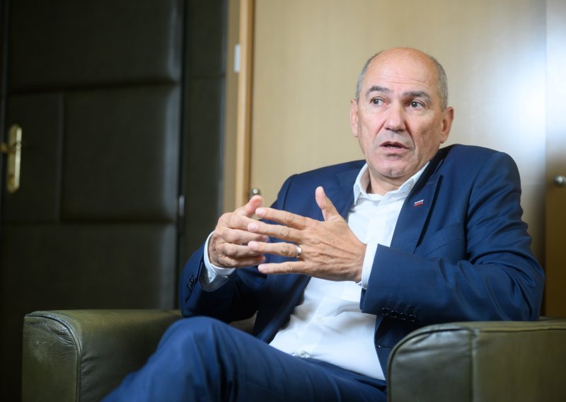 Bivši slovenski premijer Janša oslobođen svih optužbi: 'Borba nije gotova'