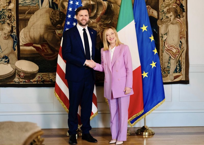JD Vance stigao u Rim i poslao važnu poruku o ratu u Ukrajini