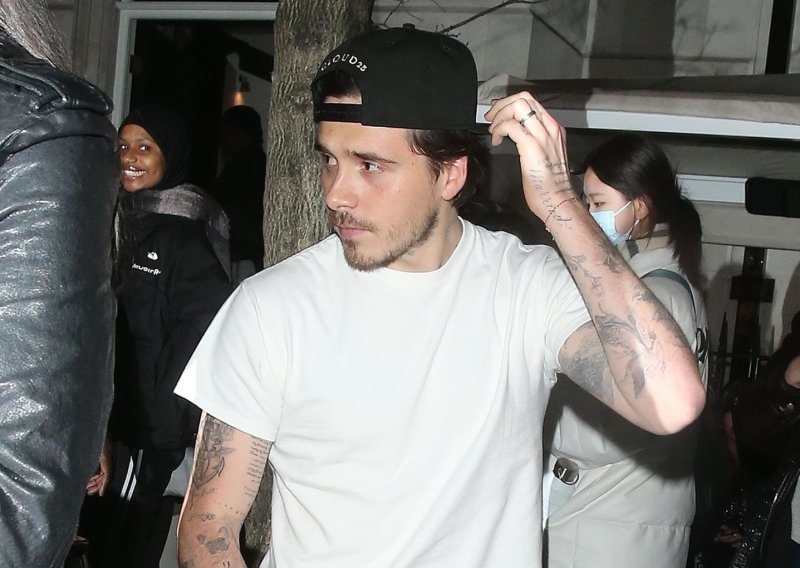 Brooklyn Beckham prekinuo je šutnju nakon ignoriranja rođendana mame Victorije
