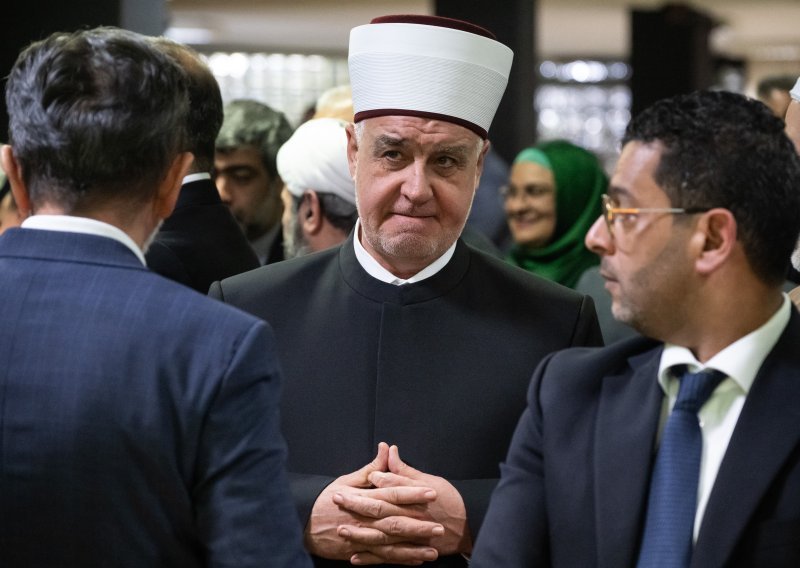 Kavazović: Muslimani moraju preuzeti najveću odgovornost za stanje u BiH